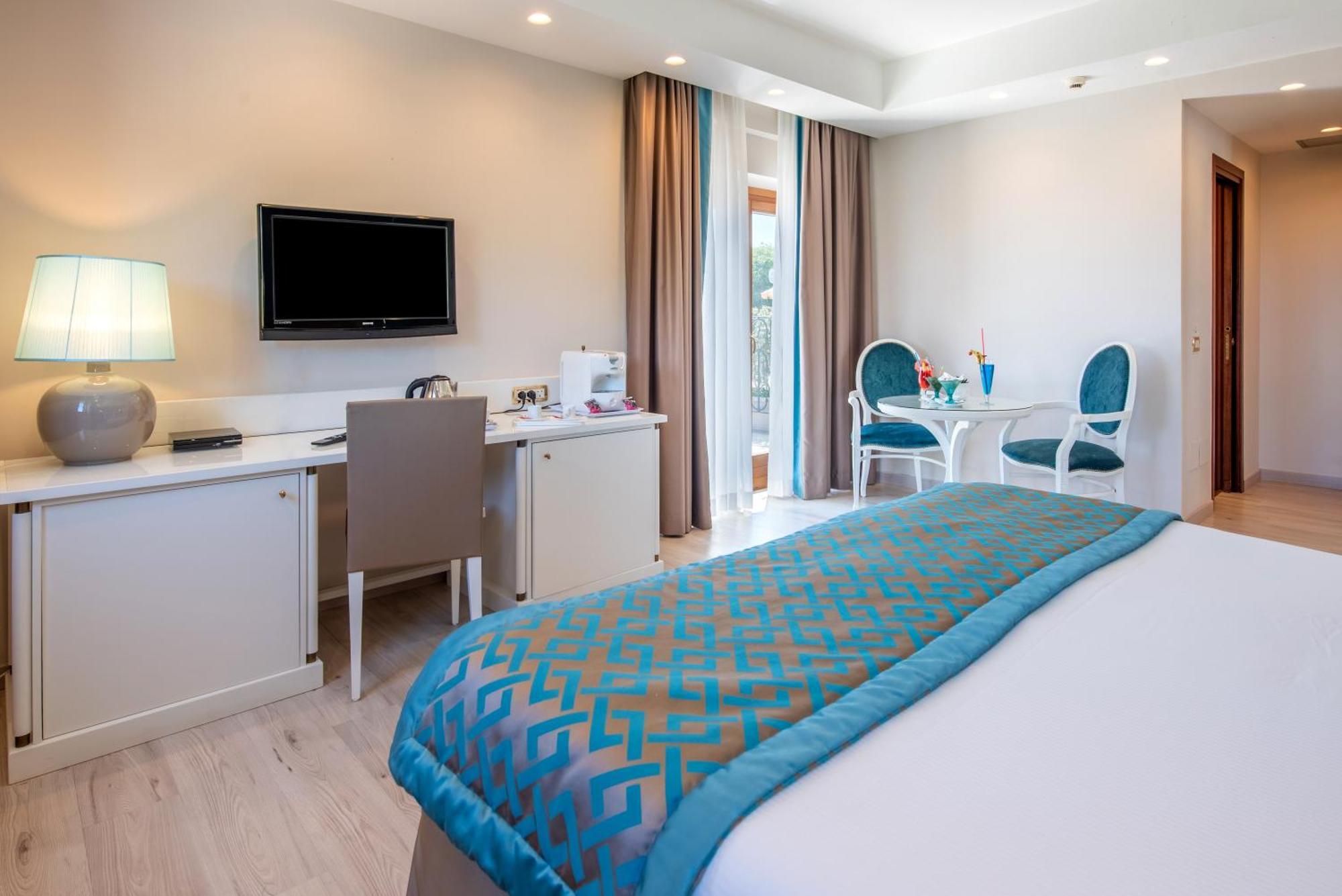 Nastro Azzurro Resort Piano di Sorrento Exterior photo